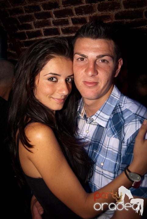 Noapte de distracţie în Escape, 