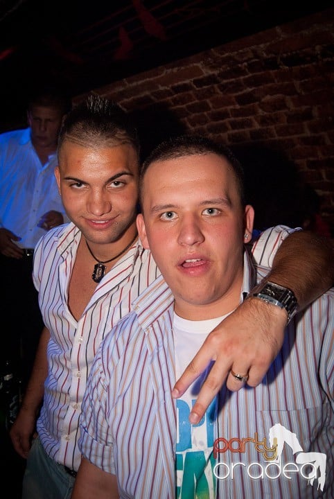 Noapte de distracţie în Escape, 