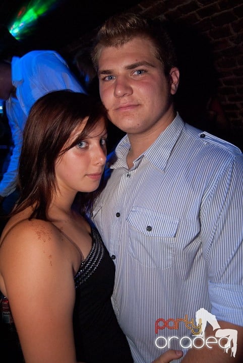 Noapte de distracţie în Escape, 