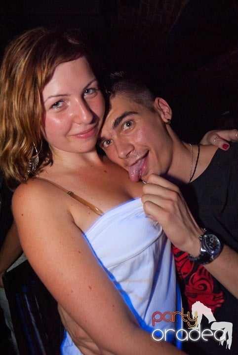 Noapte de distracţie în Escape, 