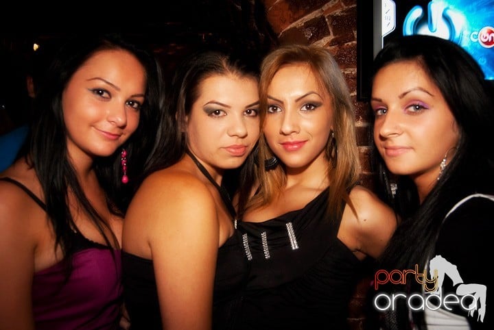 Noapte de distracţie în Escape, 