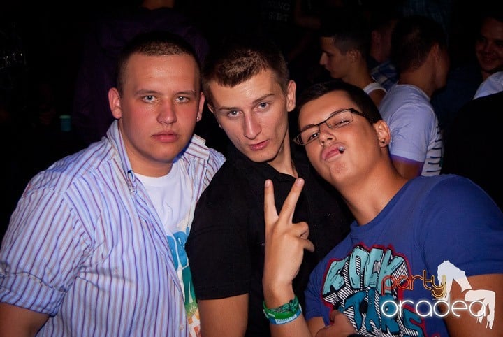 Noapte de distracţie în Escape, 