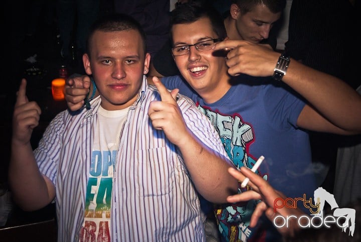 Noapte de distracţie în Escape, 