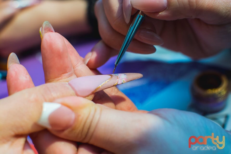 Noutăţi şi tendinţe în materie de beauty by Estetika Profesional, Lotus Center