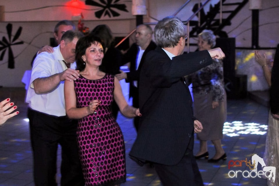 Nuntă de argint în No Problem,