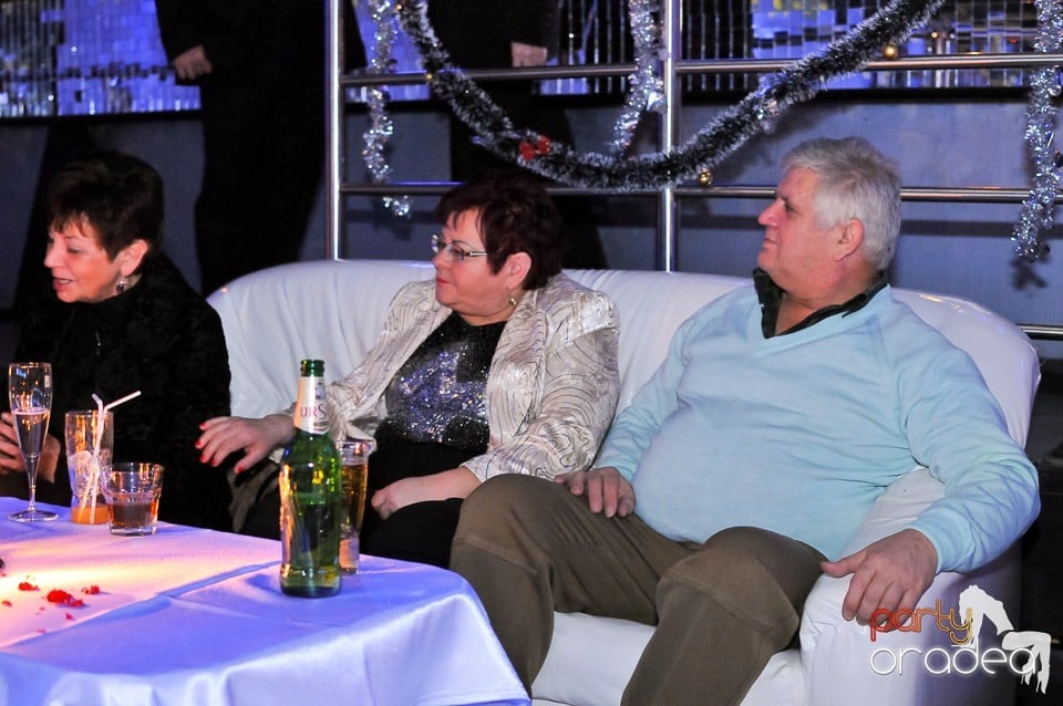 Nuntă de argint în No Problem,