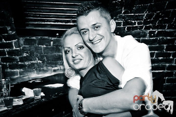 O nouă petrecere în Escape, 