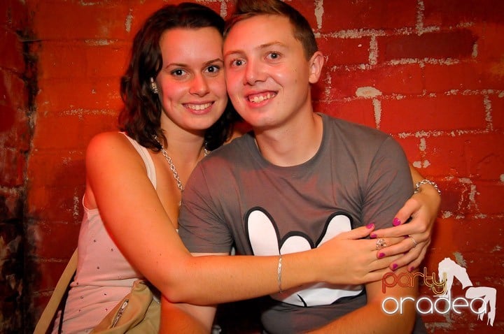 O nouă petrecere în Escape, 