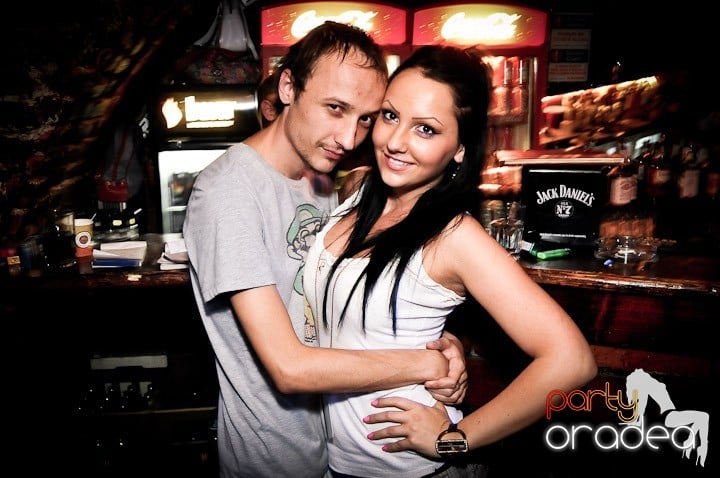 O nouă petrecere în Escape, 