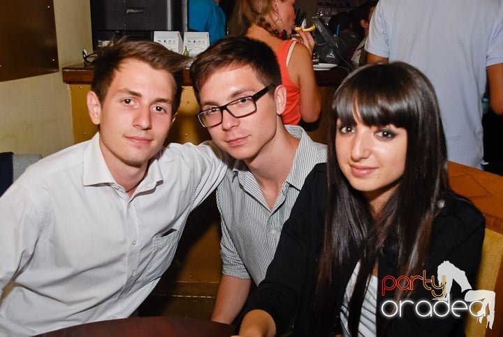 O seară cu cântec la Yellow Submarine, 