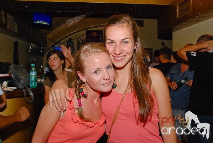 O seară cu cântec la Yellow Submarine, 