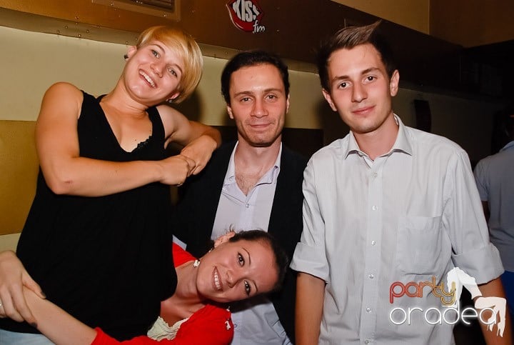 O seară cu cântec la Yellow Submarine, 