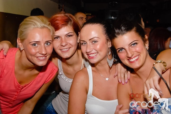 O seară cu cântec la Yellow Submarine, 