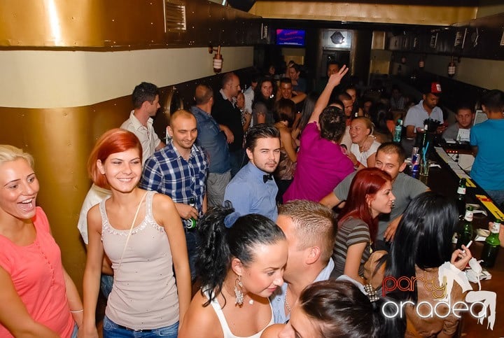 O seară cu cântec la Yellow Submarine, 