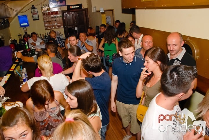 O seară cu cântec la Yellow Submarine, 