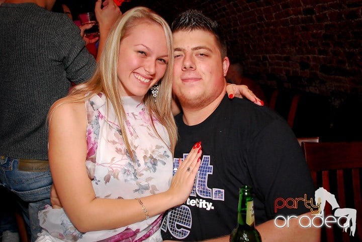 O zi obişnuită în Escape - party la maxim!, 