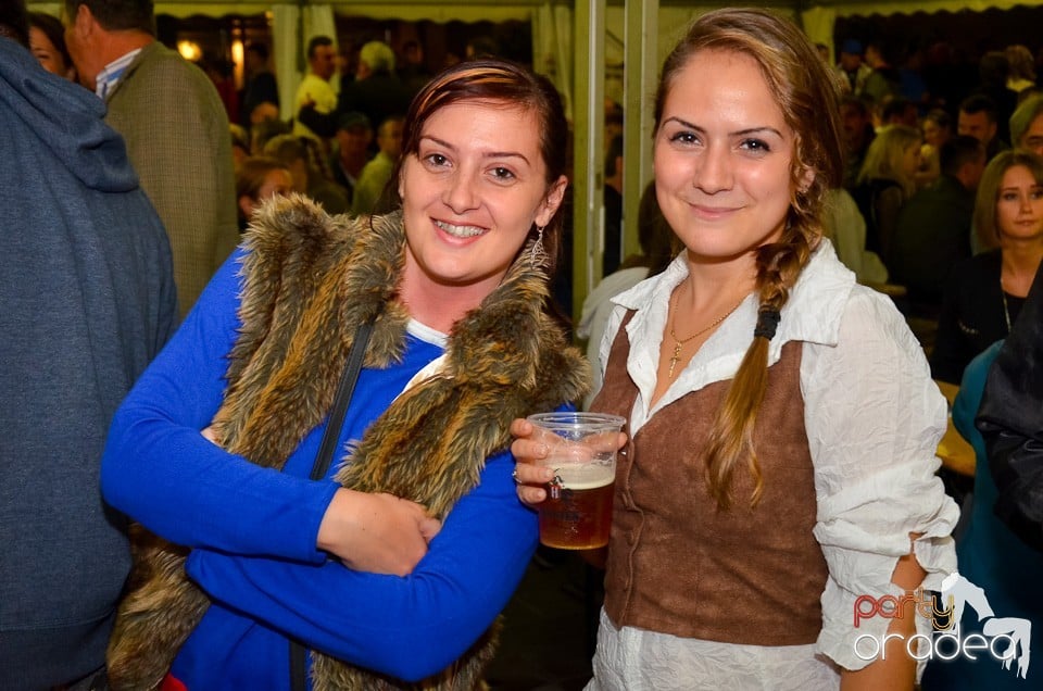 Oktoberfest la Hotel Ramada, Terasa The Hub, Hotel Ramada