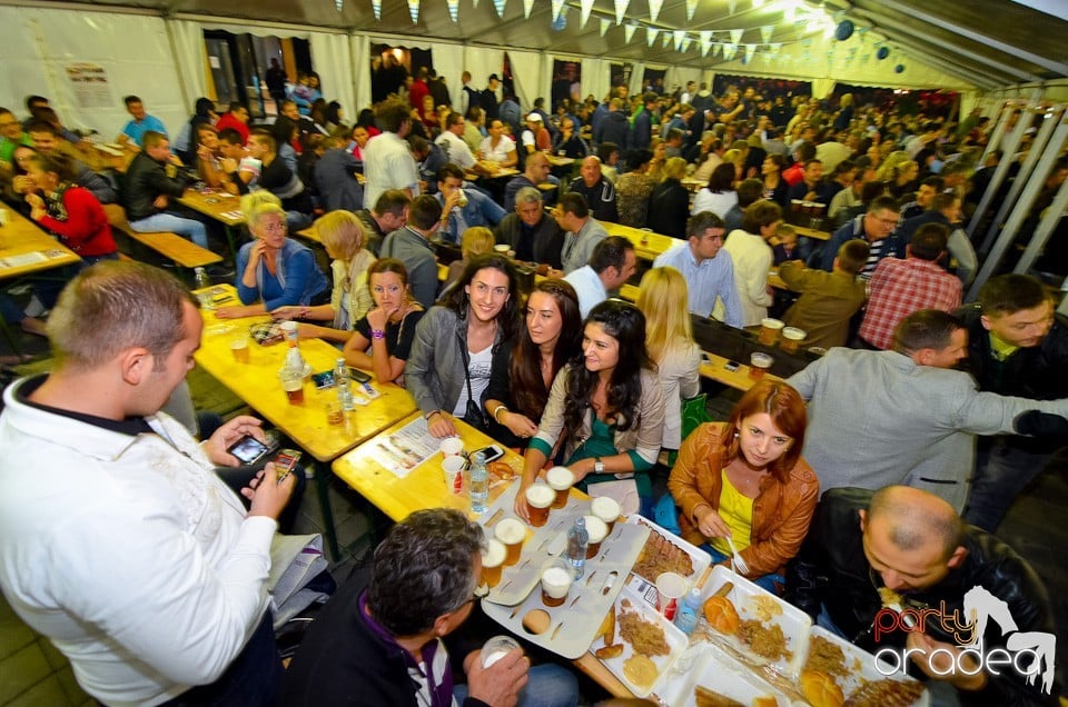 Oktoberfest la Hotel Ramada, Terasa The Hub, Hotel Ramada