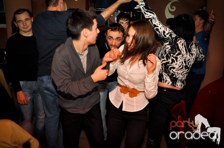 Old School party continuă!, 