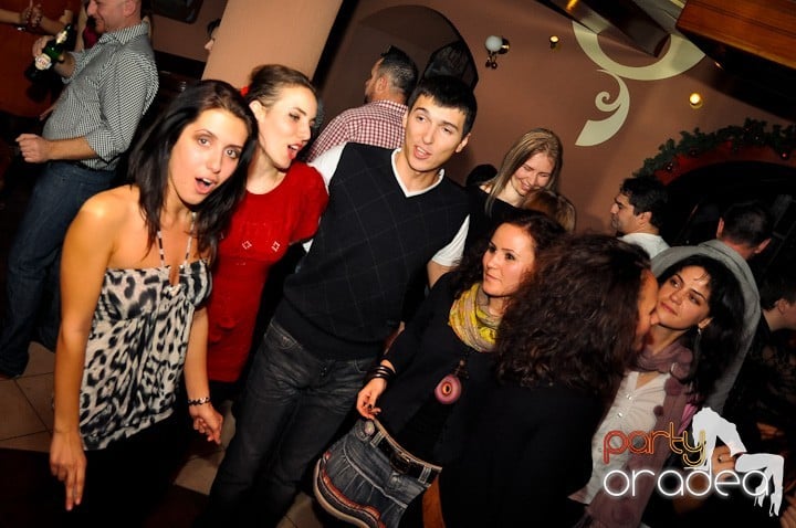 Old School party continuă!, 