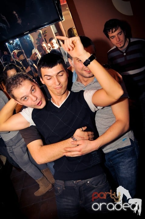 Old School party continuă!, 