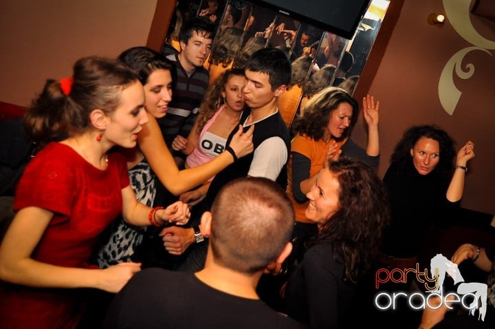 Old School party continuă!, 