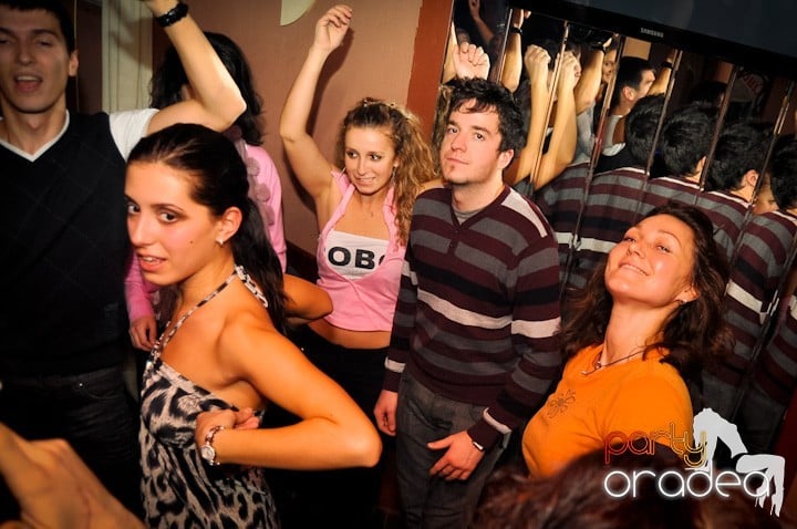 Old School party continuă!, 