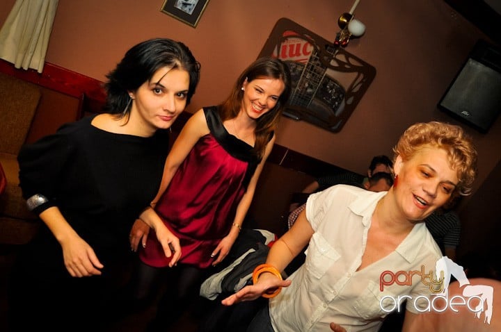 Old School party continuă!, 