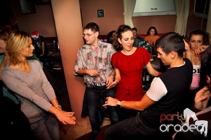 Old School party continuă!, 