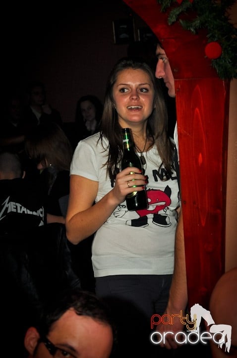 Old School party continuă!, 