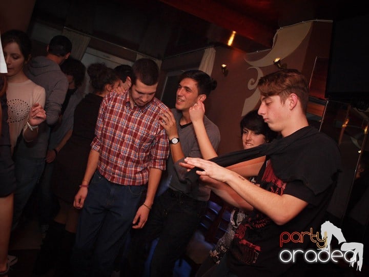 Old School Party în Chanson, 