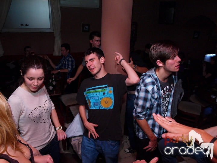 Old School Party în Chanson, 