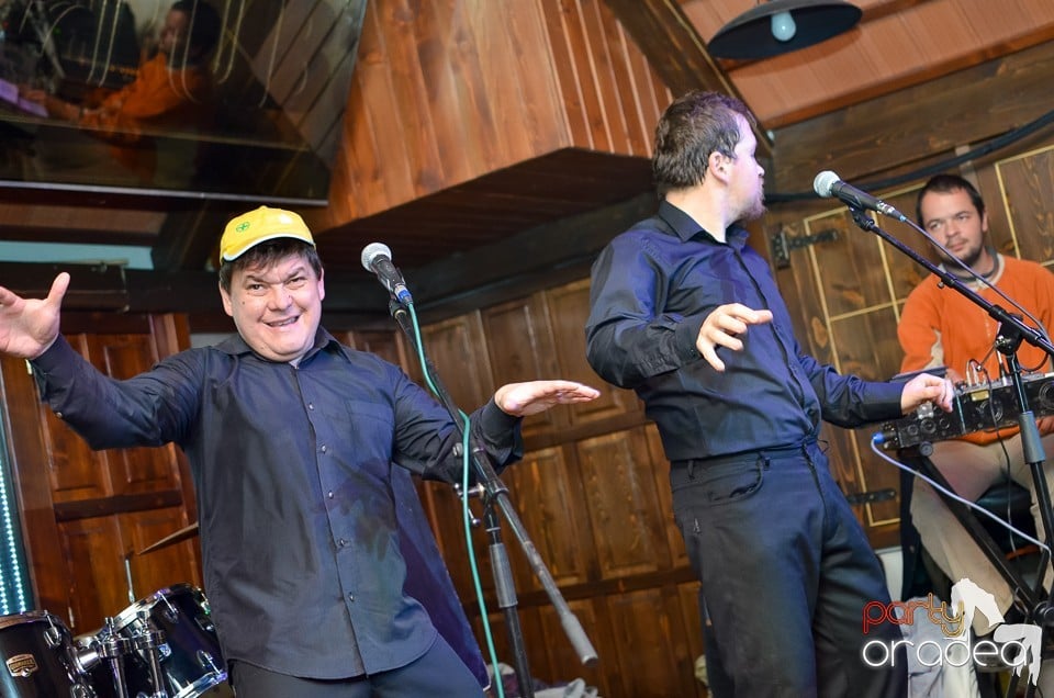 Open Stage în Queen's, Queen's Music Pub