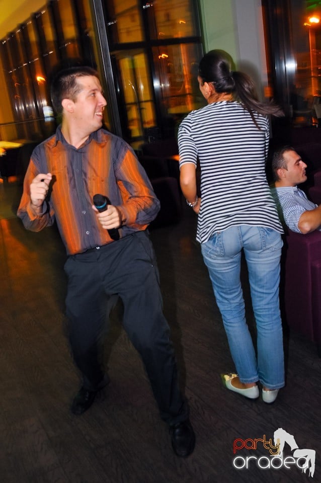 Orădenii cântă în Blondy's Art Café, 