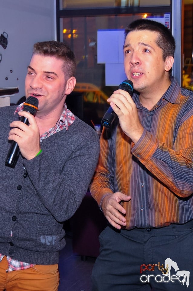 Orădenii cântă în Blondy's Art Café, 