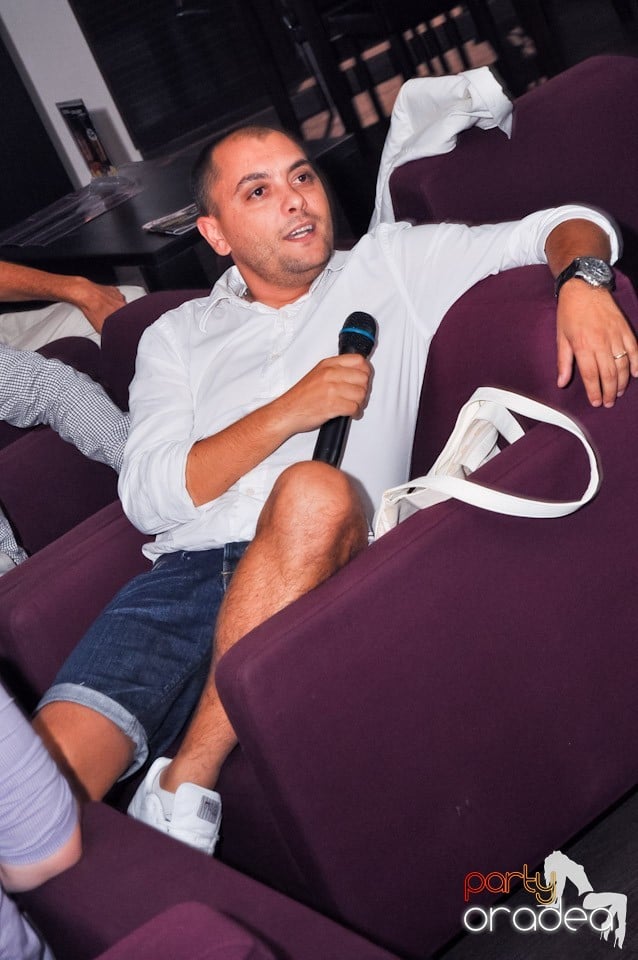 Orădenii cântă în Blondy's Art Café, 