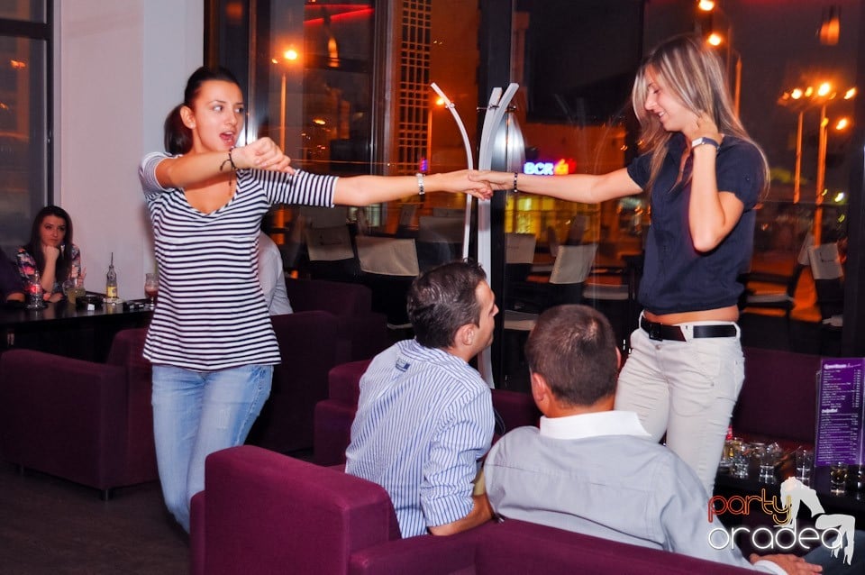 Orădenii cântă în Blondy's Art Café, 