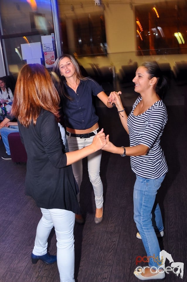 Orădenii cântă în Blondy's Art Café, 