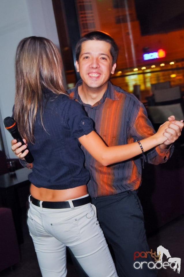 Orădenii cântă în Blondy's Art Café, 