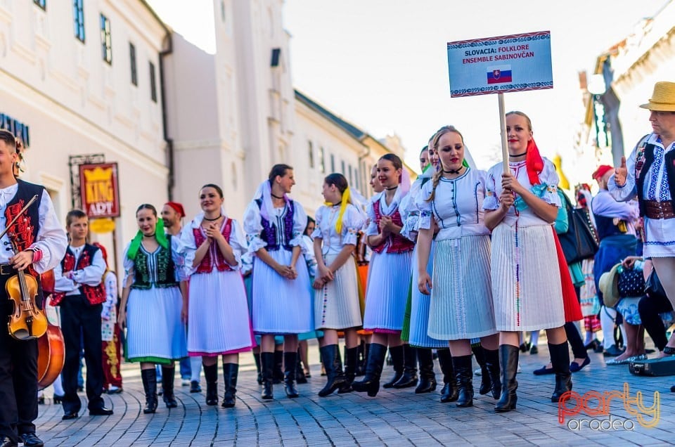 Paradă populară, Oradea