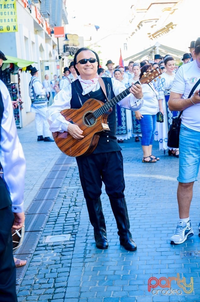 Paradă populară, Oradea