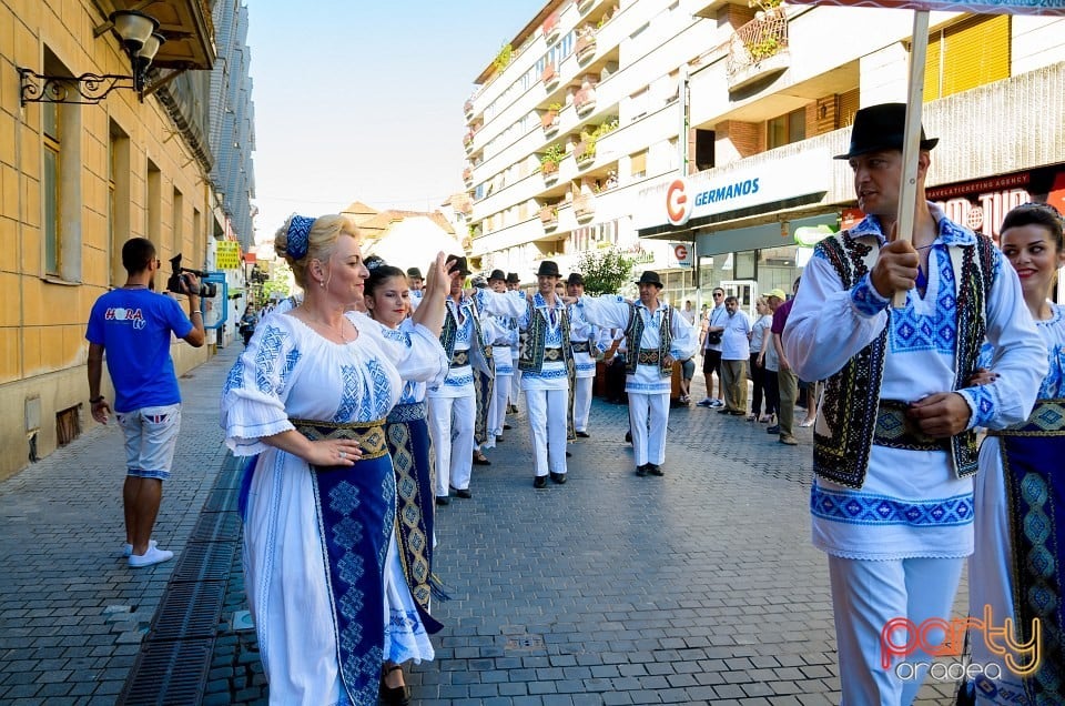 Paradă populară, Oradea