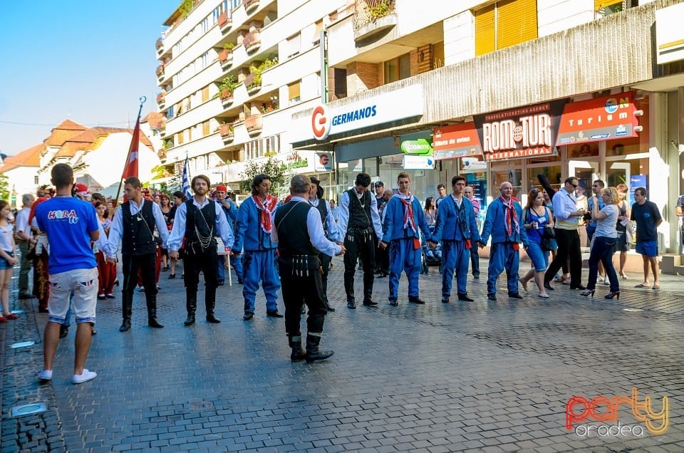 Paradă populară, Oradea