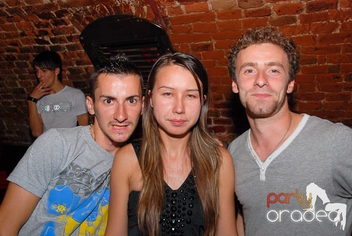 Party All Night @ Club Escape, 