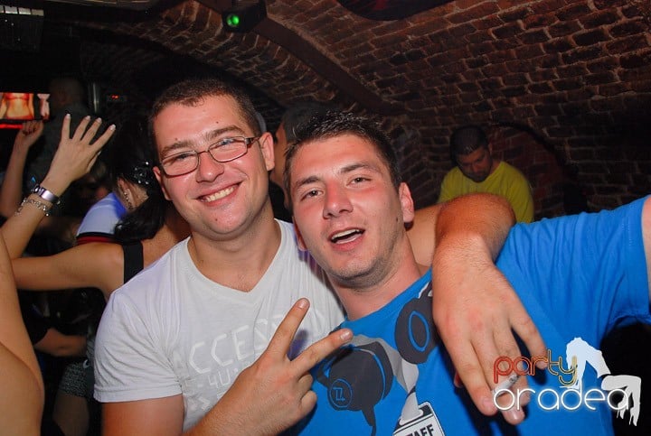 Party All Night @ Club Escape, 