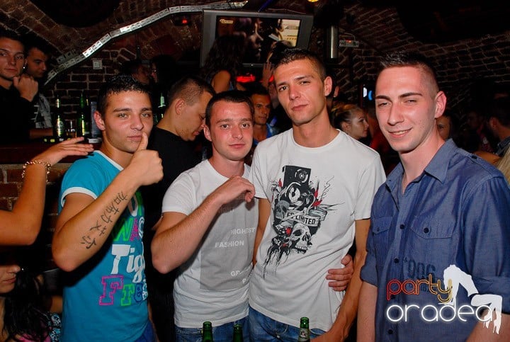 Party All Night @ Club Escape, 