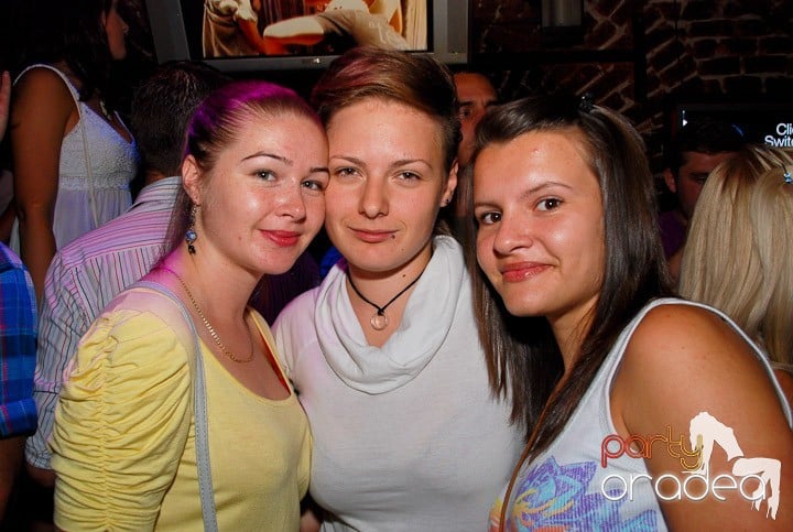 Party All Night @ Club Escape, 