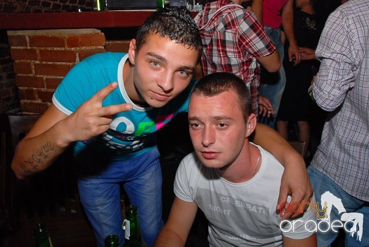 Party All Night @ Club Escape, 