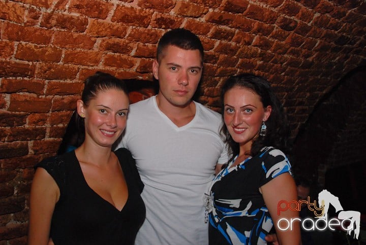 Party All Night @ Club Escape, 