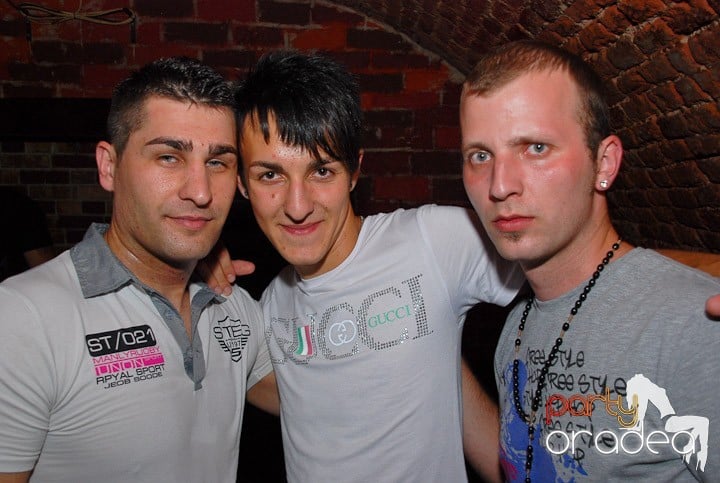 Party All Night @ Club Escape, 